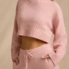 Kort tröja i ribbad stickning i blushrosa