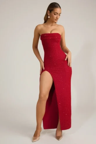 La Rochette Maxiklänning med utsmyckad axelbandslös cowl-hals i äkta rött