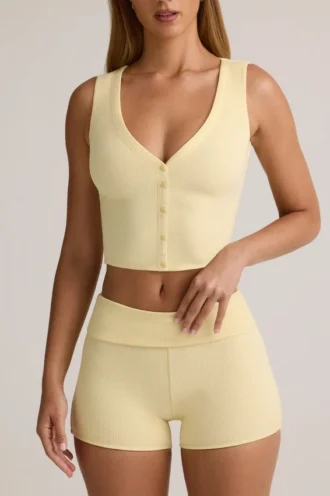 Lene Modal Ribbad Knäppt Väst i Buttercream Yellow