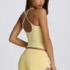 Lågmidjade minishorts i citrongult