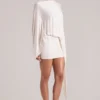 Lida draperad cape-miniklänning i ivory