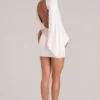 Lida draperad cape-miniklänning i ivory