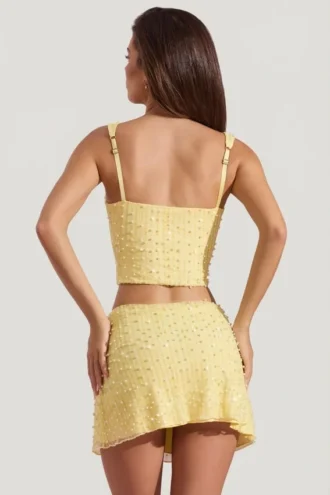 Lirael dekorerad crop top med fyrkantig halsringning i gult