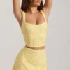 Lirael dekorerad crop top med fyrkantig halsringning i gult