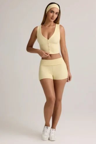 Lisha modal ribbade Shorts med veckad midja i smörgul