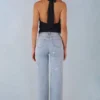 Lorielle midjehöga jeans med raka ben i ljus denim