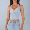 Lotta halterneck-top i denim i ljus denim