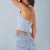 Lotta halterneck-top i denim i ljus denim