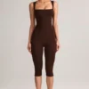 Luma Modal Bodycon-jumpsuit med fyrkantig halsringning i chokladbrunt
