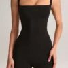 Luma Modal Bodycon-jumpsuit med fyrkantig halsringning i svart