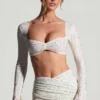 Lumina Embellished Long-Sleeve Crop Top i vitt