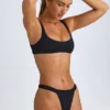 Malibu bikinitopp med rund halsringning i svart