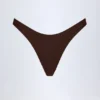 Manea högskurna cheeky-bikinibyxor i mörk choklad