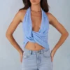 Maraya Deep Plunge Halterneck Top i blått prickmönster
