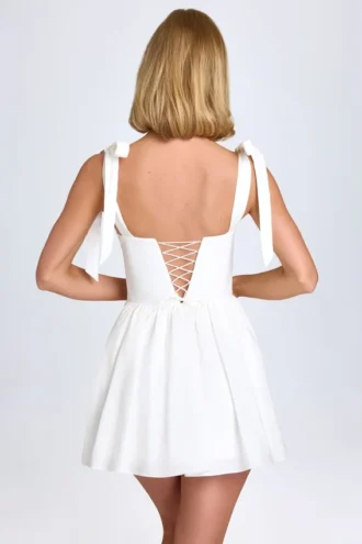 Marianna Ruched Corset Miniklänning i vitt