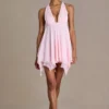 Mariette Premium Chiffon Plunge-Neck Open-Back Miniklänning i Baby Pink