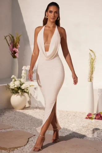 Mariposa Plunge Cowl Neck Floor Length Klänning i ivory