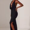Mariposa Plunge Cowl Neck Floor Length Klänning i svart