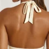 Mei maxiklänning med hög slits och halterneck i ivory