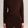 Mira Modal Off-Shoulder Wrap Miniklänning i chokladbrunt