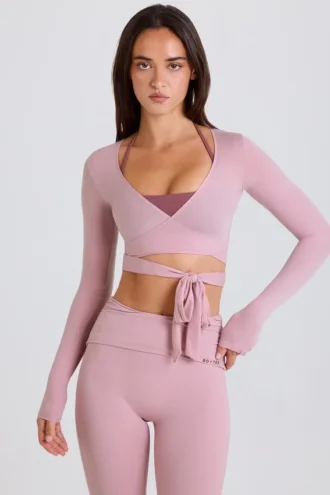 Mjuk jersey-crop-top med omlott i mauve