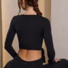 Mjuk jersey-crop-top med omlott i svart