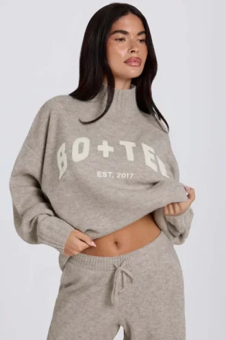 Mjuk stickad oversized-tröja i beige