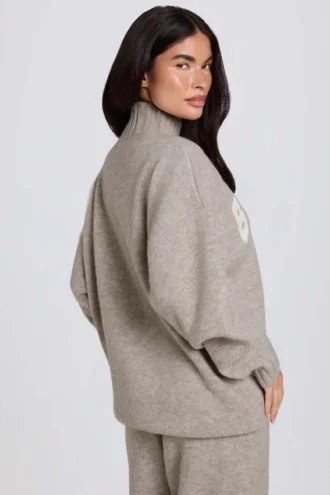 Mjuk stickad oversized-tröja i beige