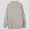 Mjuk stickad oversized-tröja i beige