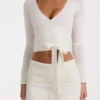 Mjuk stickad wrap-top i ivory