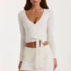 Mjuk stickad wrap-top i ivory