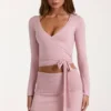 Mjuk stickad wrap-top i rosa