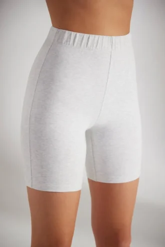 Mjuka biker-shorts i grå bomull