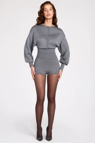 Moya långärmad jumpsuit i finstickat grått
