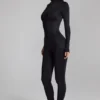 Musa långärmad jumpsuit med hög hals i svart