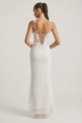Nathalia Embellished Plunge Ruffled Corset Maxiklänning i elfenben