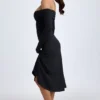 Noelle Modal Off-Shoulder Ruched Midaxi-klänning i svart