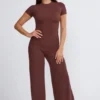 Nour Tall Mid Rise Wide Leg Trouser i chokladbrun