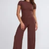 Nour Tall Mid Rise Wide Leg Trouser i chokladbrun
