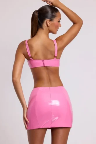 Nyx vinylmikromini med slits på låret i rosa