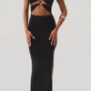 Oceane Cut Out Halter Neck Floor Length Maxiklänning i svart