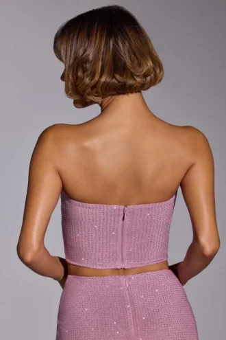 Odetta, utsmyckad, axelbandslös crop top i ljusrosa