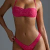 Oh Polly Badkläder: HOTFIX Edition Dekorerade V-formade bikinibyxor med hög benöppning i färgen Raspberry Sorbet