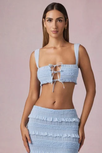 Ottilie Ruffle Tie-Front Crop Top i puderblått