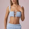 Ottilie Ruffle Tie-Front Crop Top i puderblått