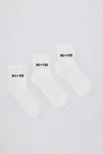 Paket med ribbade strumpor i vitt