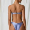 Bandeau-bikinitopp med pärldetaljer i lavendellila