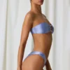 Bandeau-bikinitopp med pärldetaljer i lavendellila