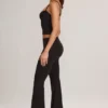 Patsy Modal Mid-Rise Flared Trousers i svart