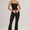 Patsy Modal Mid-Rise Flared Trousers i svart